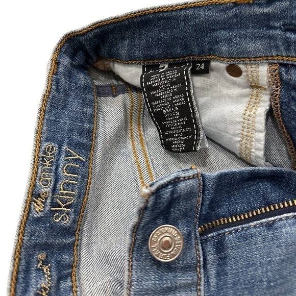 7 For All Mankind Ankle Skinny with Cut Off Hem and Double White Stripes-Size 24 - Picture 12 of 14